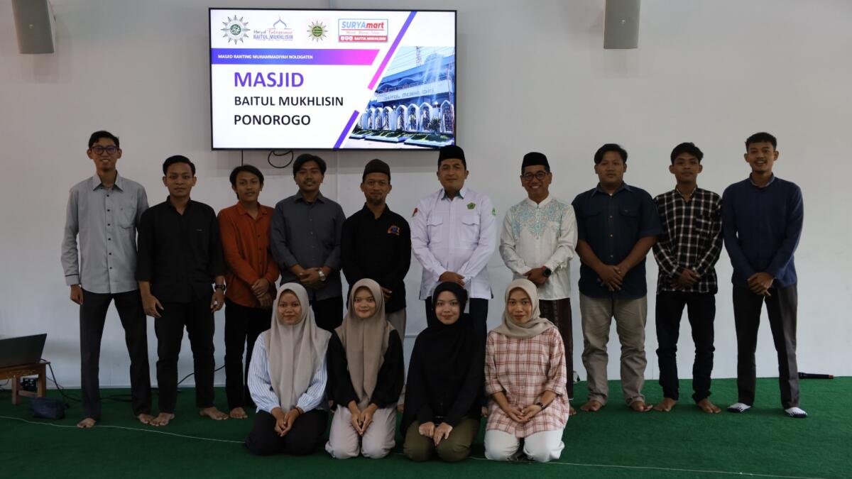 Masjid Baitul Muchsinin: Tempat Ibadah yang Menyatu dengan Jiwa Cilacap